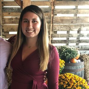 Meet your Posher, Kendra